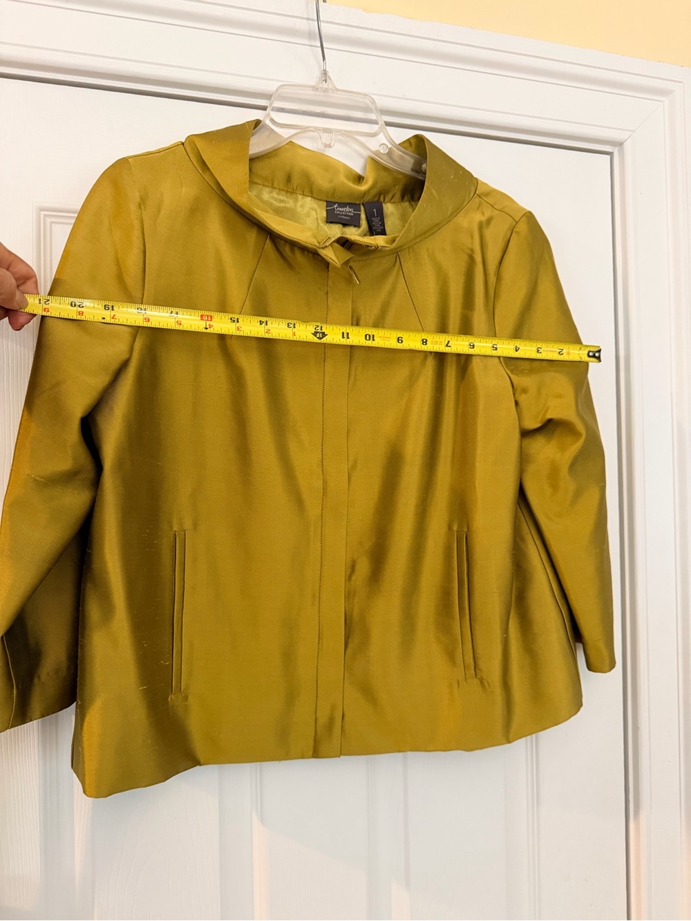 Ladies Size 1 "Traveler's Collection by Chico's" 52% SILK Jacket Chartreuse GUC - Picture 4 of 6